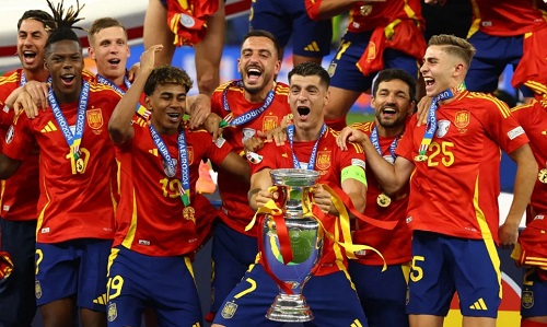 Sports News: Celebrations of Spain winning European champions for a record fourth time